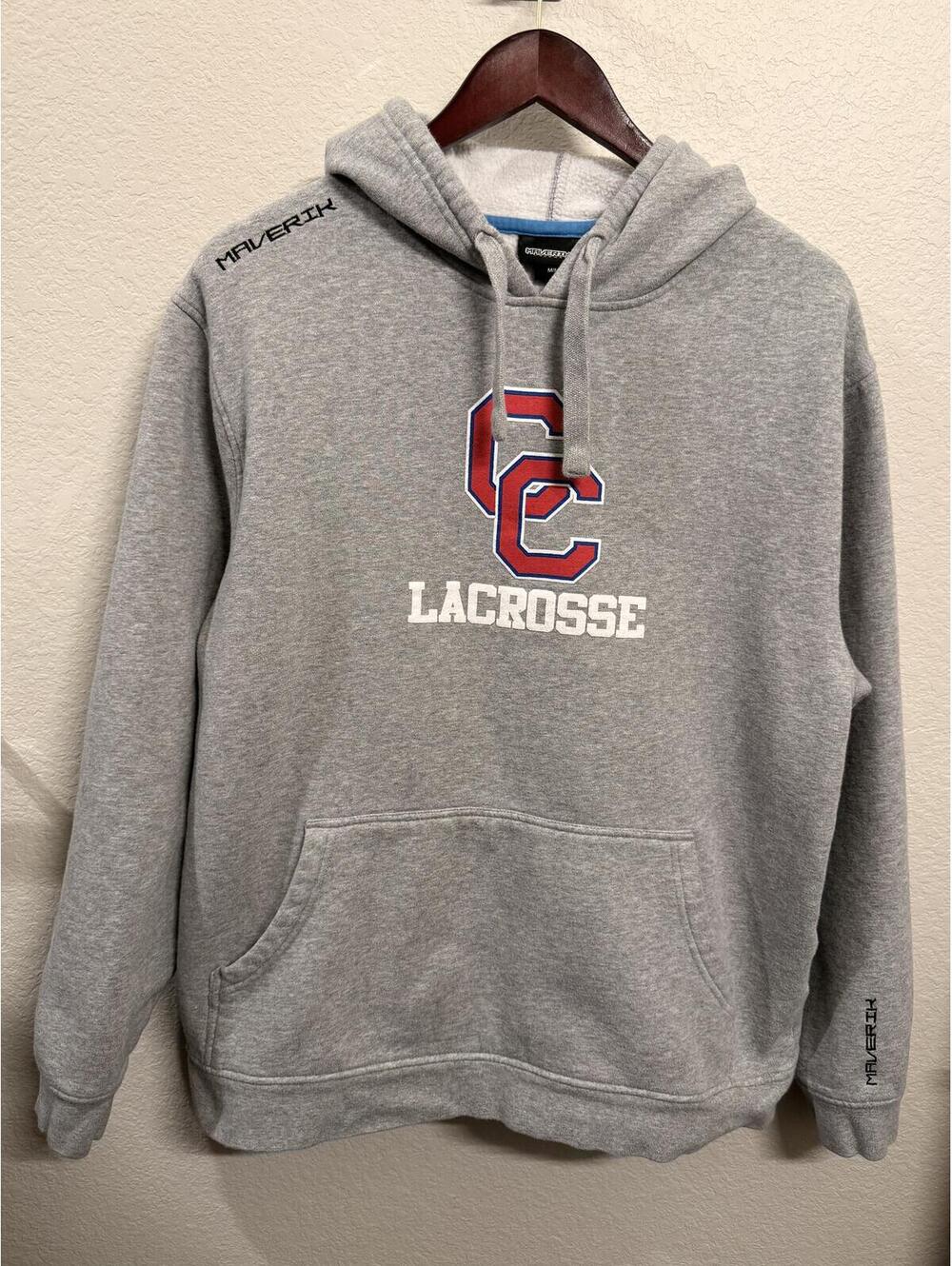 Maverik Lacrosse Hoodie Gray Pullover Sweatshirt Men’s Medium Cotton Blend